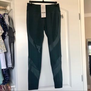NWT Sweaty Betty dark green/blue legging
